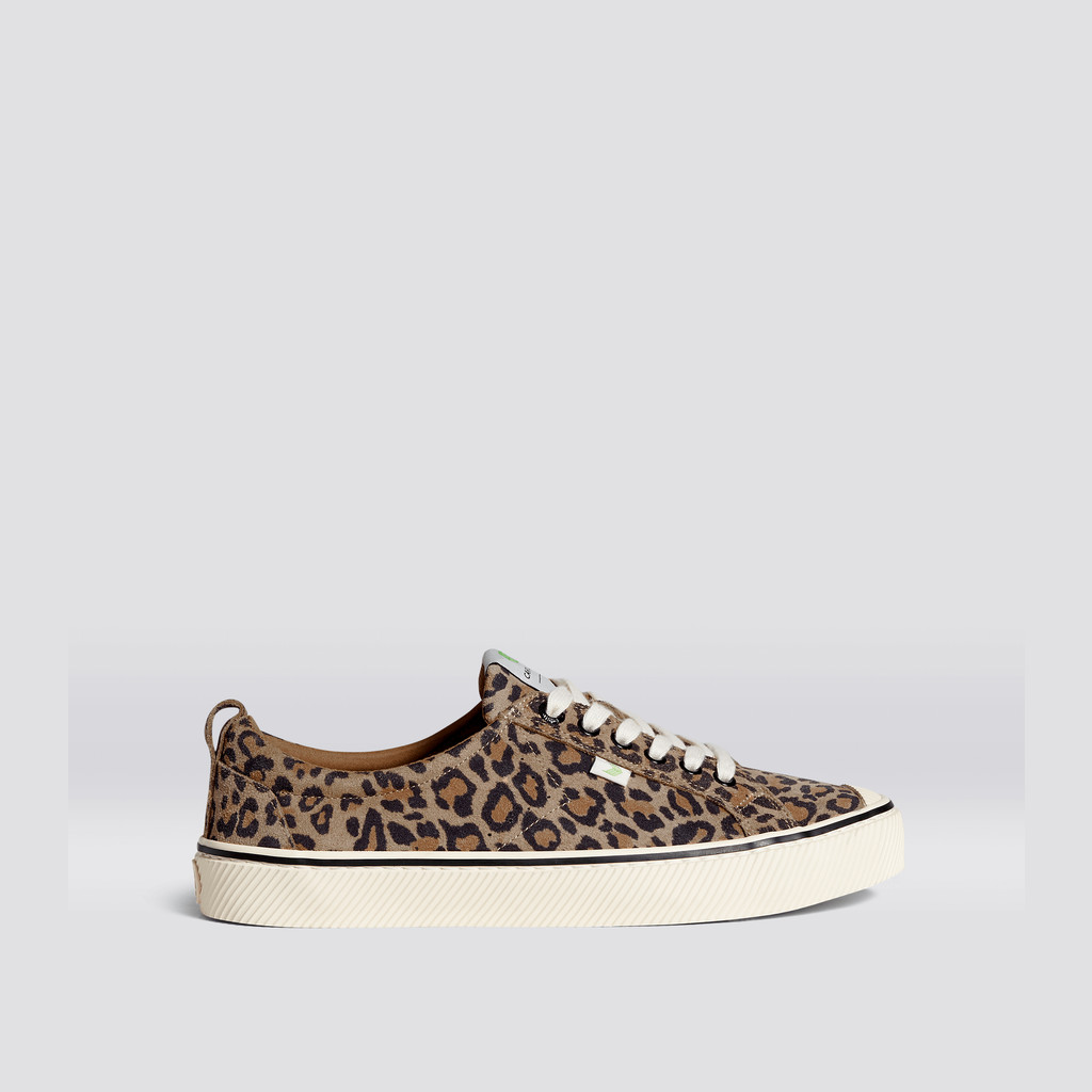 Cariuma Low Top Suede OCA LOW Dames Leopard | VHBN94536